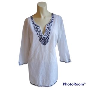 Linen blend embroidered v neck top size  S